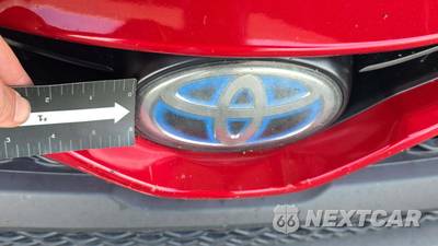 2020 Toyota Camry Hybrid SE - zdjęcie 3 z 22 - miniatura