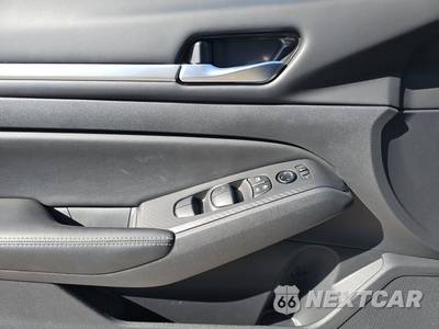 2022 Nissan Altima SV - zdjęcie 9 z 26 - miniatura