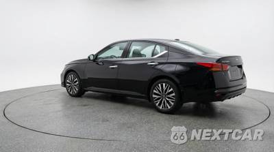 2025 Nissan Altima SV - zdjęcie 5 z 12 - miniatura