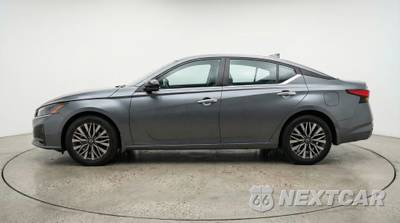 2025 Nissan Altima SV - zdjęcie 4 z 12 - miniatura