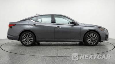 2025 Nissan Altima SV - zdjęcie 8 z 12 - miniatura