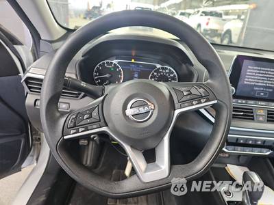 2025 Nissan Altima SV - zdjęcie 16 z 38 - miniatura