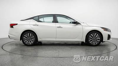 2025 Nissan Altima SV - zdjęcie 8 z 12 - miniatura
