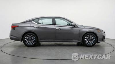 2025 Nissan Altima SV - zdjęcie 8 z 12 - miniatura