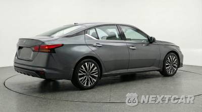 2025 Nissan Altima SV - zdjęcie 7 z 12 - miniatura