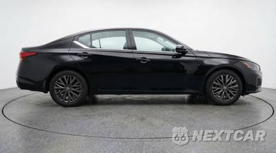 2025 Nissan Altima SV - zdjęcie 8 z 12 - miniatura
