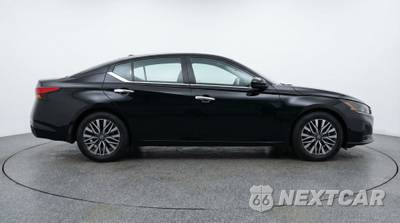 2025 Nissan Altima SV - zdjęcie 8 z 12 - miniatura