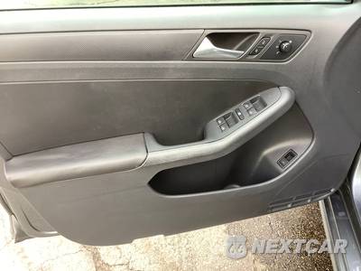 2012 Volkswagen Jetta SE Sedan w/Convenience & Sunroof - zdjęcie 10 z 44 - miniatura