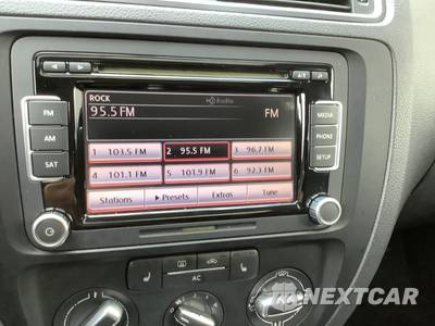 2012 Volkswagen Jetta SE Sedan w/Convenience & Sunroof - zdjęcie 17 z 44 - miniatura