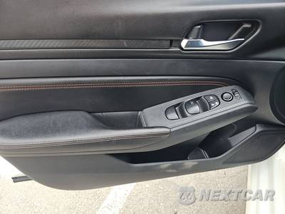 2020 Nissan Altima SR - zdjęcie 9 z 23 - miniatura