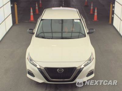 2020 Nissan Altima SR - zdjęcie 2 z 23 - miniatura
