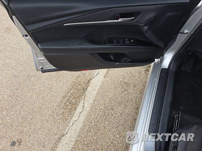 2025 Toyota Camry LE - zdjęcie 22 z 24 - miniatura
