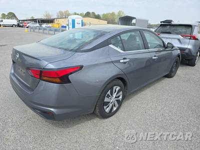 2022 Nissan Altima S - zdjęcie 4 z 31 - miniatura