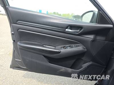 2022 Nissan Altima S - zdjęcie 9 z 31 - miniatura