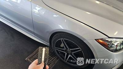 2023 Mercedes-Benz C 300 4MATIC Sedan - zdjęcie 9 z 10 - miniatura