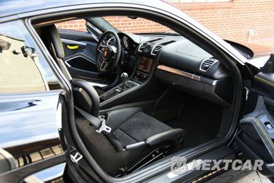 2016 Porsche Cayman GT4 - zdjęcie 39 z 46 - miniatura