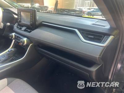 2019 Toyota RAV4 XLE - zdjęcie 20 z 33 - miniatura