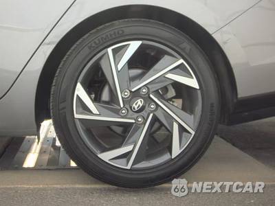 2024 Hyundai Elantra SEL - zdjęcie 12 z 28 - miniatura