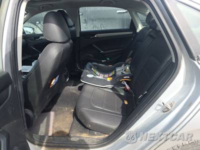 2021 Volkswagen Passat 2.0T SE - zdjęcie 10 z 17 - miniatura