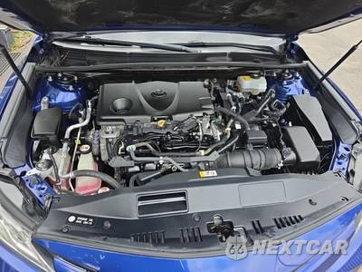 2018 Toyota Camry Hybrid XLE - zdjęcie 18 z 26 - miniatura