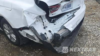 2025 Toyota Camry LE - zdjęcie 17 z 25 - miniatura