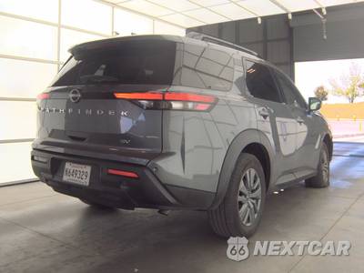 2024 Nissan Pathfinder SV - zdjęcie 4 z 32 - miniatura