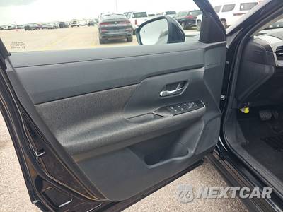 2025 Nissan Kicks SV - zdjęcie 9 z 18 - miniatura