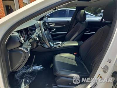 2018 Mercedes-Benz E 300 4MATIC Sedan - zdjęcie 13 z 23 - miniatura