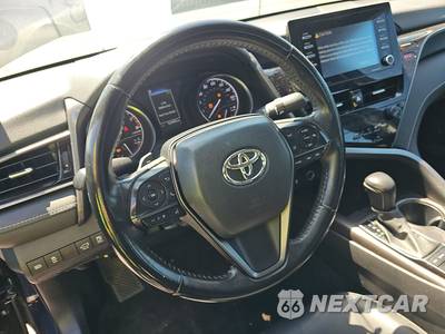 2022 Toyota Camry SE - zdjęcie 10 z 22 - miniatura