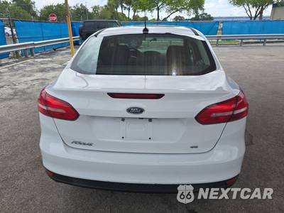 2018 Ford Focus SE Sedan - zdjęcie 5 z 27 - miniatura