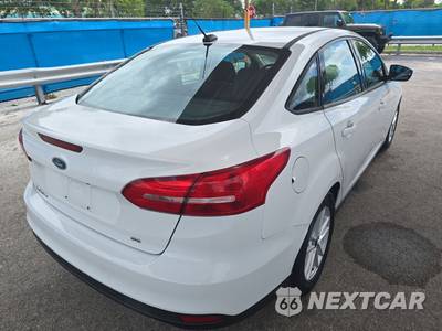2018 Ford Focus SE Sedan - zdjęcie 4 z 27 - miniatura
