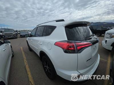 2017 Toyota RAV4 SE - zdjęcie 6 z 18 - miniatura
