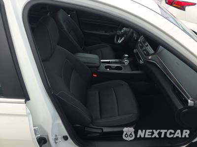 2025 Nissan Altima SV - zdjęcie 8 z 20 - miniatura