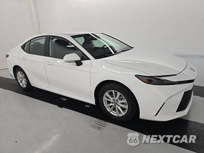 2026 Toyota Camry LE - zdjęcie 3 z 23 - miniatura