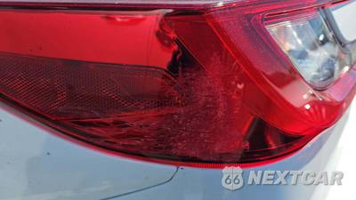 2026 Toyota Camry LE - zdjęcie 21 z 23 - miniatura