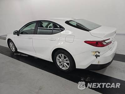 2026 Toyota Camry LE - zdjęcie 6 z 23 - miniatura