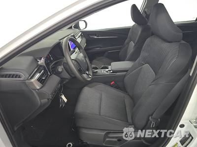 2026 Toyota Camry LE - zdjęcie 7 z 23 - miniatura
