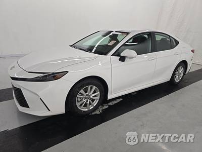 2026 Toyota Camry LE - zdjęcie 1 z 23 - miniatura