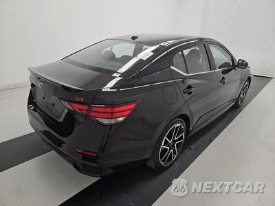 2025 Nissan Sentra SR - zdjęcie 4 z 22 - miniatura