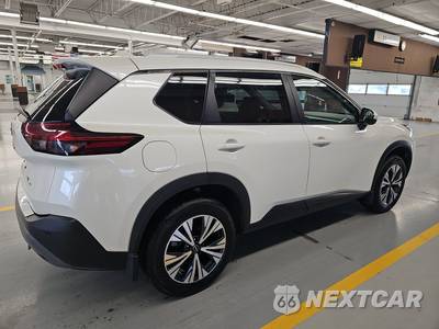 2022 Nissan Rogue SV - zdjęcie 4 z 20 - miniatura