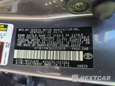 2019 Toyota Camry XLE - zdjęcie 14 z 19 - miniatura