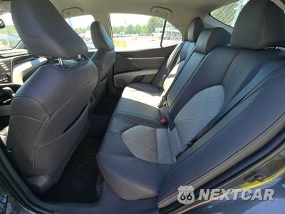 2019 Toyota Camry XLE - zdjęcie 13 z 19 - miniatura