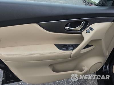 2016 Nissan Rogue SV - zdjęcie 9 z 26 - miniatura
