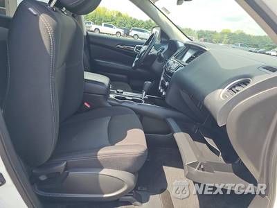 2020 Nissan Pathfinder SV - zdjęcie 8 z 24 - miniatura
