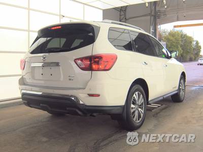 2020 Nissan Pathfinder SV - zdjęcie 4 z 24 - miniatura