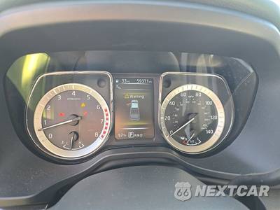 2017 Nissan TITAN XD SV Crew Cab Medium Bed - zdjęcie 12 z 19 - miniatura