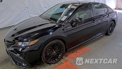 2021 Toyota Camry SE Nightshade - zdjęcie 1 z 28 - miniatura