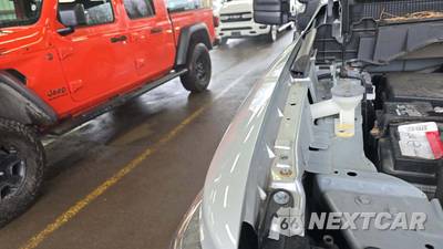2019 Nissan TITAN SV Extended Cab Medium Bed - zdjęcie 27 z 27 - miniatura