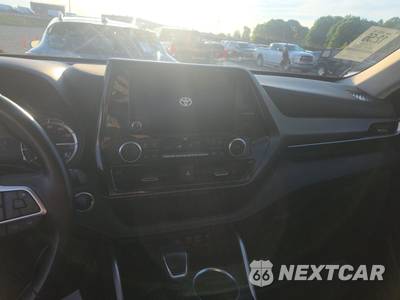 2023 Toyota Highlander LE - zdjęcie 17 z 24 - miniatura