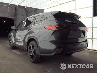 2023 Toyota Highlander LE - zdjęcie 8 z 24 - miniatura